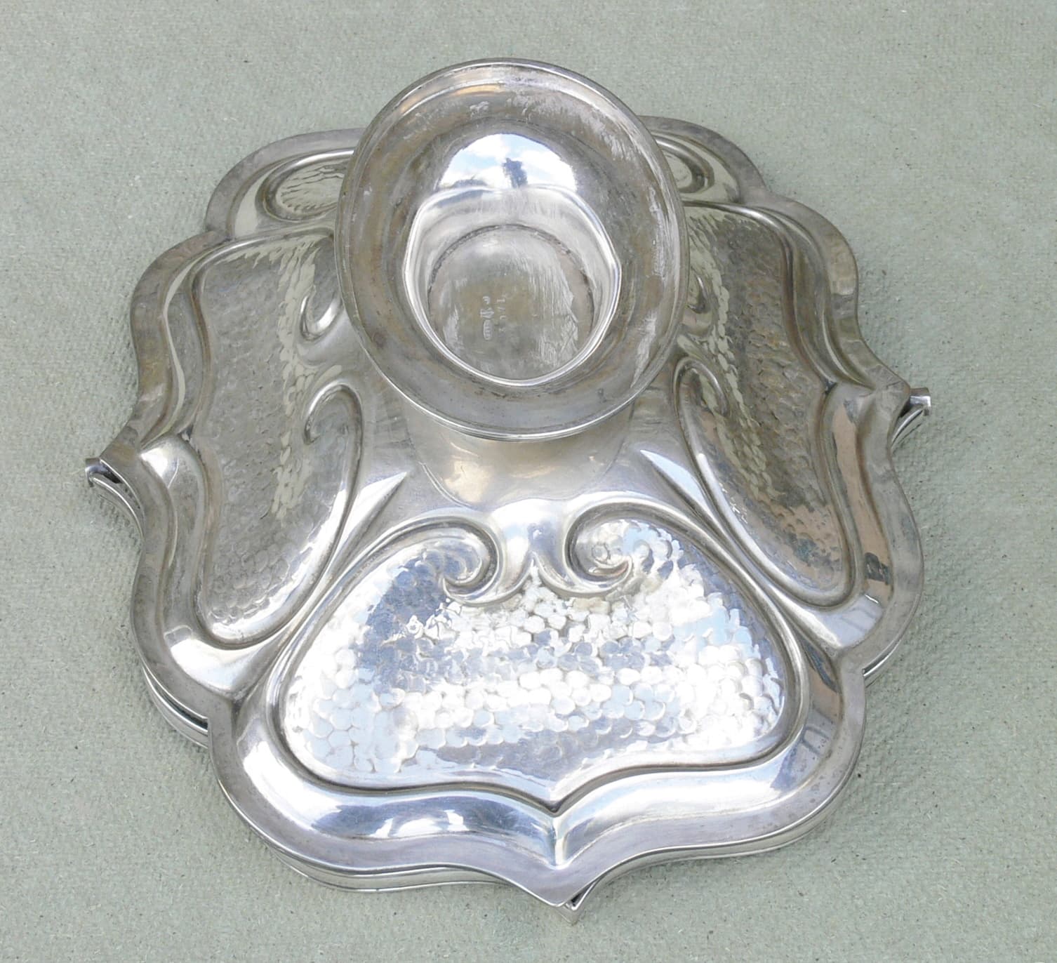 Stunning Arts & Crafts Silver Plated Basket